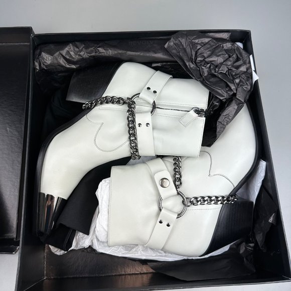 Dundas x Revolve Gigi Bootie Leather in Bone White and  Silver Size 7.5 - Picture 9 of 9